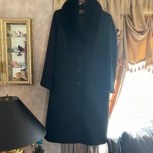 Sachi Collection black coat with genuine fox color size 16W